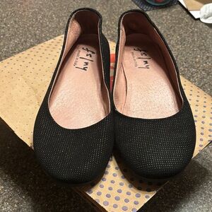 Black Women's flats